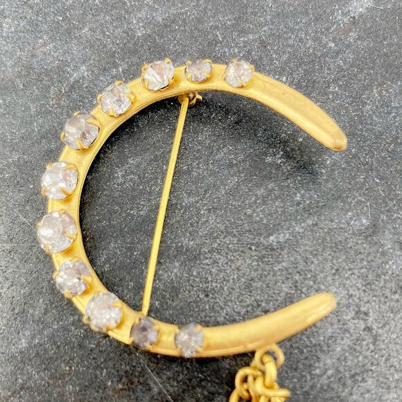 ANTIQUE Gold tone metal grey rhinestone crescent moon chain brooch ~ Vintage pin - Picture 7 of 9